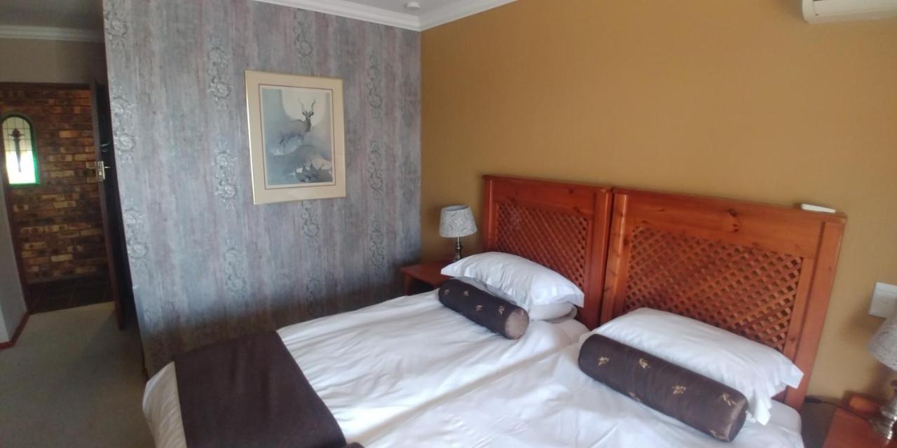 Bed and Breakfast Grace Place Bnb Преторія Екстер'єр фото